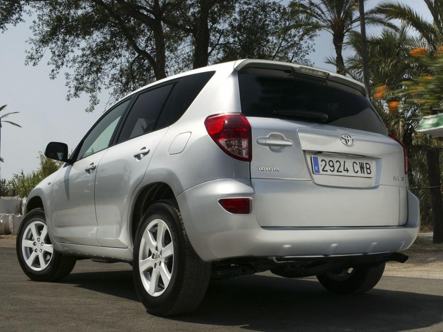  Toyota RAV4 Cross Sport 2007 года  (фото 3 из 13)